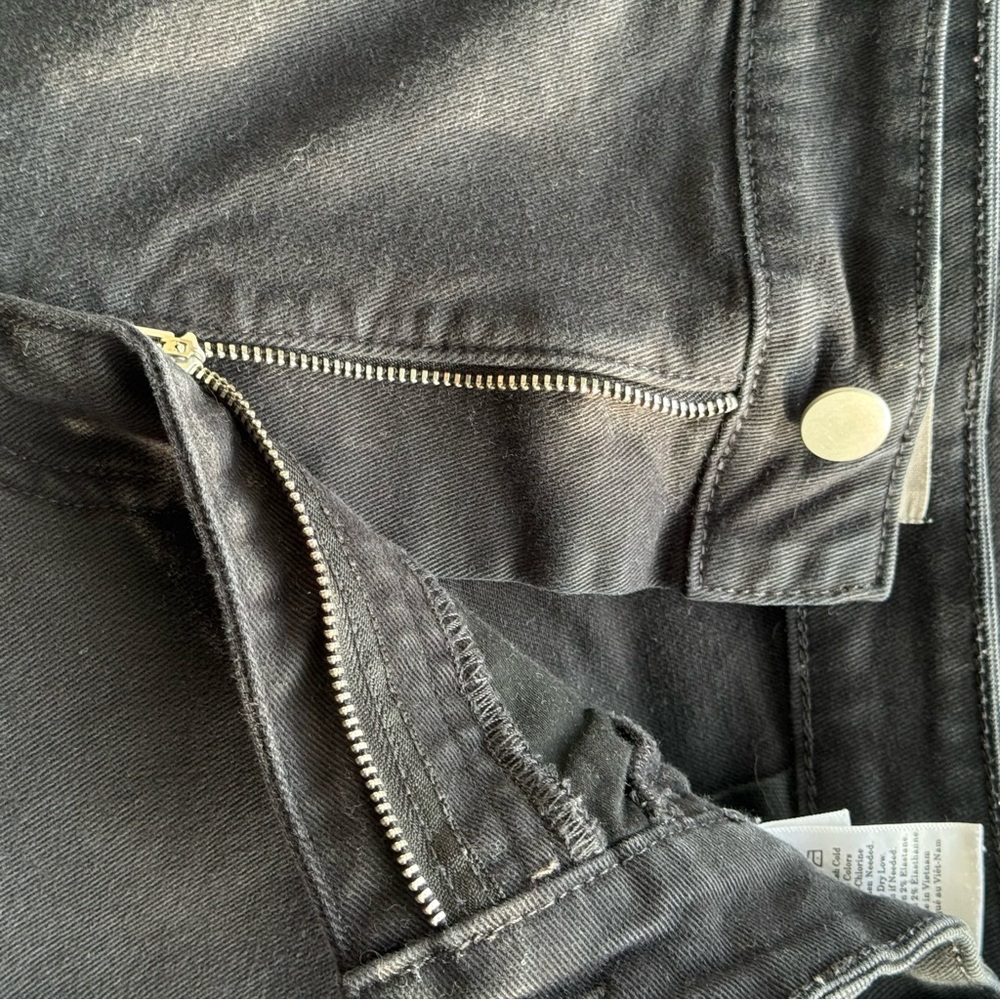 Everlane Utility Barrel Pants in Black - Picture 10 of 12